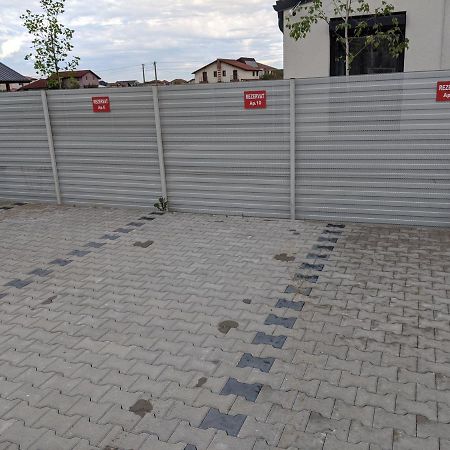 Dumbravita  Alina'S Deluxe Apartment And Free Private Parking מראה חיצוני תמונה