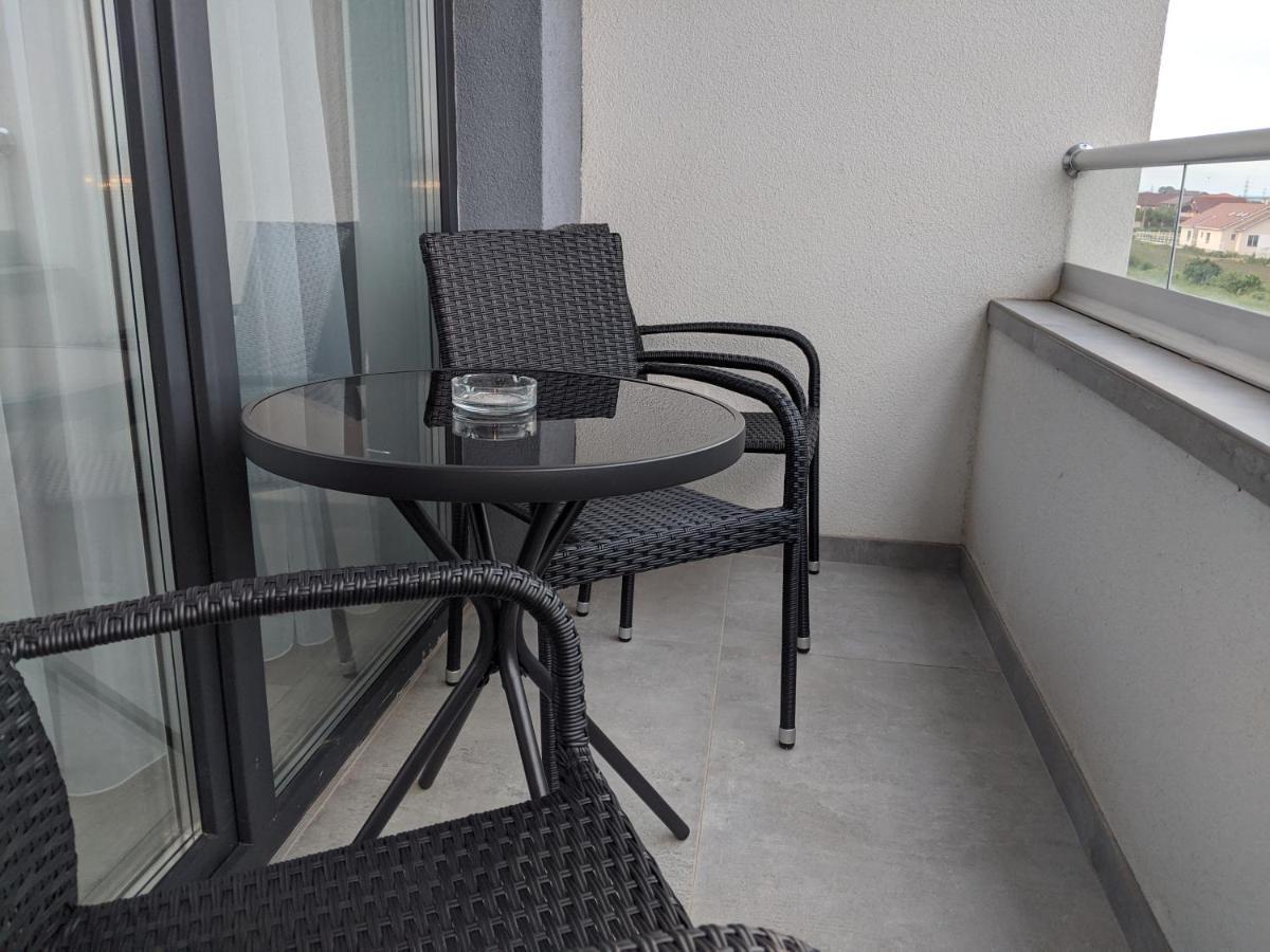 Dumbravita  Alina'S Deluxe Apartment And Free Private Parking מראה חיצוני תמונה